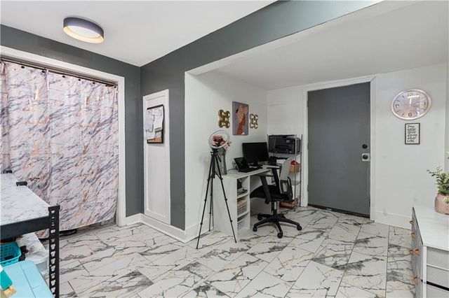 4031 S Benton Avenue, Kansas City, MO 64130