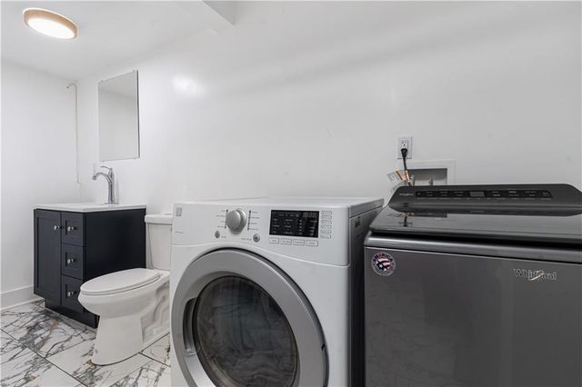 4031 S Benton Avenue, Kansas City, MO 64130