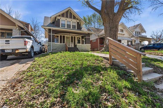 4031 S Benton Avenue, Kansas City, MO 64130