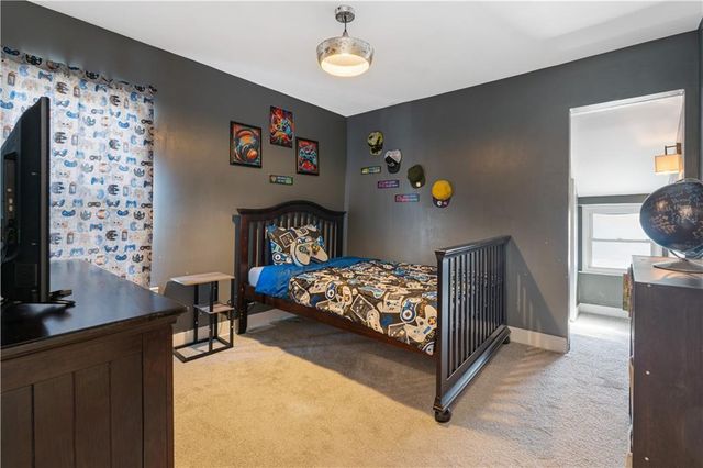 4031 S Benton Avenue, Kansas City, MO 64130