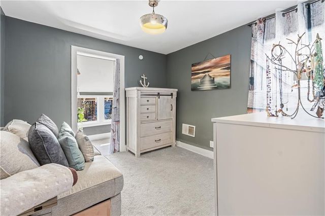 4031 S Benton Avenue, Kansas City, MO 64130