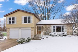 233 Seneca Court, Bolingbrook, IL 60440