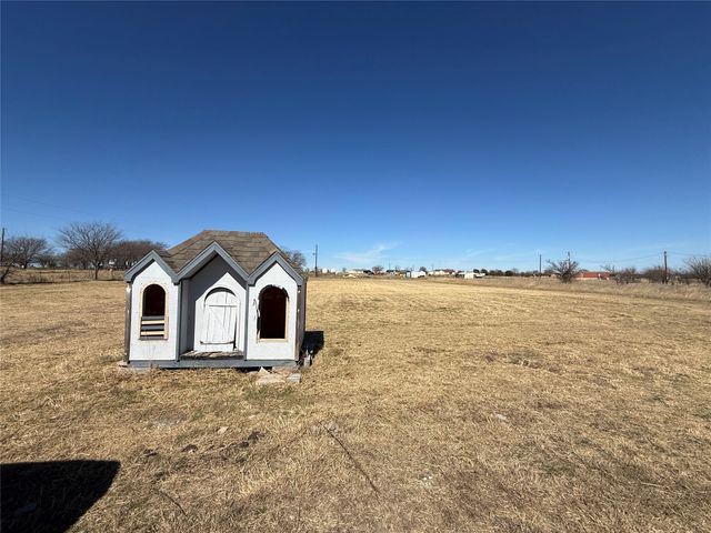 158 Private Road 4420, Rhome, TX 76078