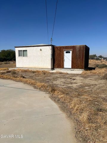 9241 E Avenue R14, Littlerock, CA 93543