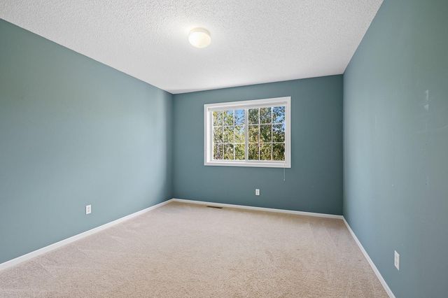 5901 Cardinal Ridge Trail SE, Prior Lake, MN 55372