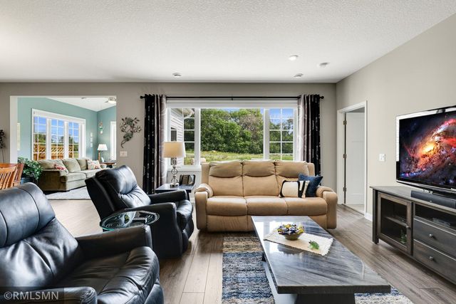 13589 Crownline Drive NE, Prior Lake, MN 55372