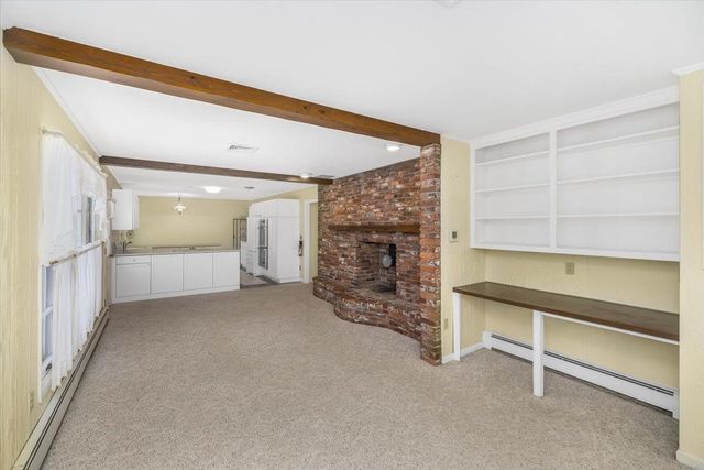 11 Strawberry Hill Road, Bedford, NH 03110