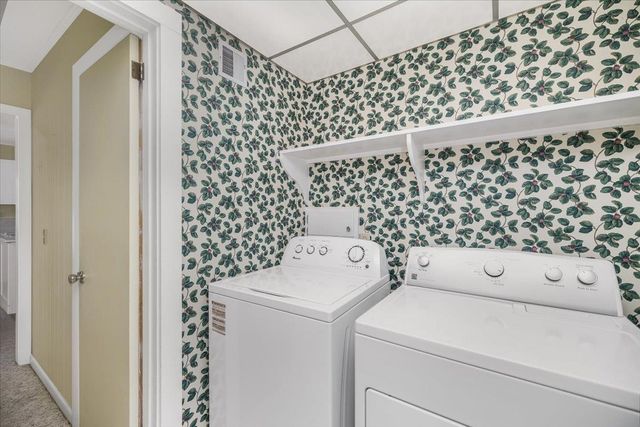 11 Strawberry Hill Road, Bedford, NH 03110