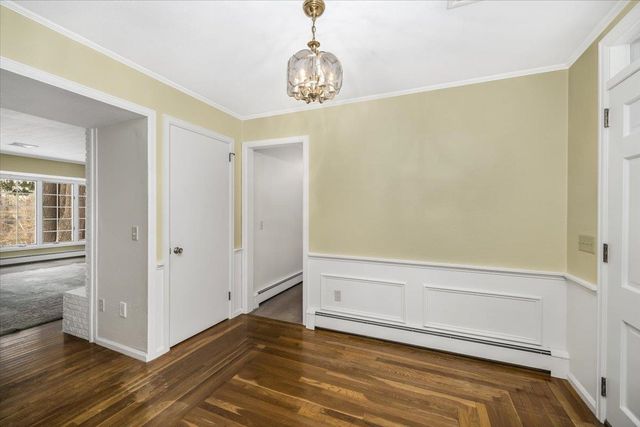 11 Strawberry Hill Road, Bedford, NH 03110