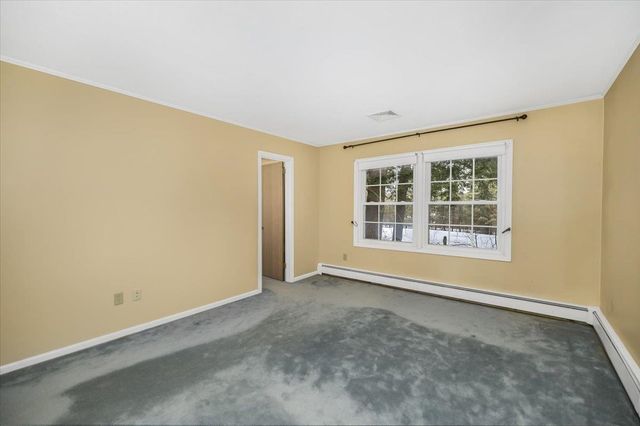 11 Strawberry Hill Road, Bedford, NH 03110