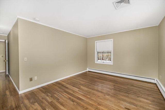 11 Strawberry Hill Road, Bedford, NH 03110