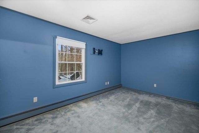 11 Strawberry Hill Road, Bedford, NH 03110