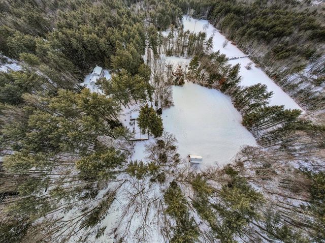 11 Strawberry Hill Road, Bedford, NH 03110