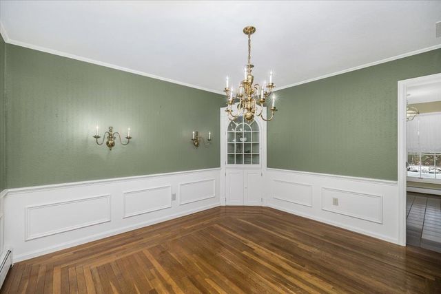 11 Strawberry Hill Road, Bedford, NH 03110