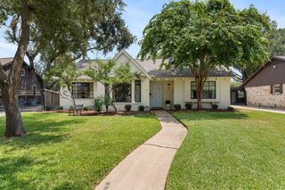 2018 Millwood Drive, Houston, TX 77008
