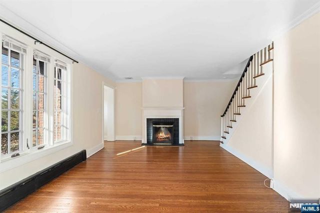 57 Pomander Walk, Ridgewood, NJ 07450