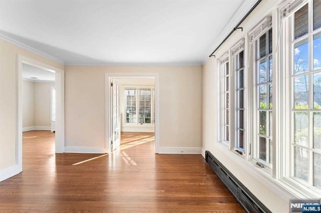 57 Pomander Walk, Ridgewood, NJ 07450
