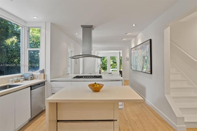 4286 S Douglas Rd, Miami, FL 33133