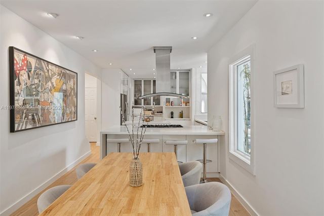 4286 S Douglas Rd, Miami, FL 33133