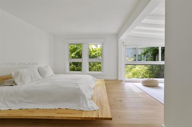 4286 S Douglas Rd, Miami, FL 33133