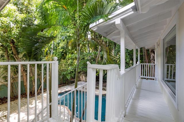 4286 S Douglas Rd, Miami, FL 33133