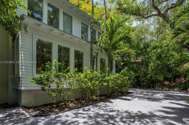 4286 S Douglas Rd, Miami, FL 33133