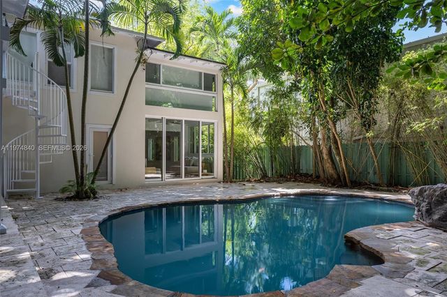 4286 S Douglas Rd, Miami, FL 33133