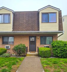 600 Clark Avenue APT 29, Bristol, CT 06010