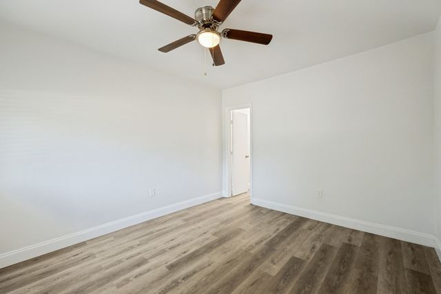 411 Hillcrest Street, Mansfield, TX 76063