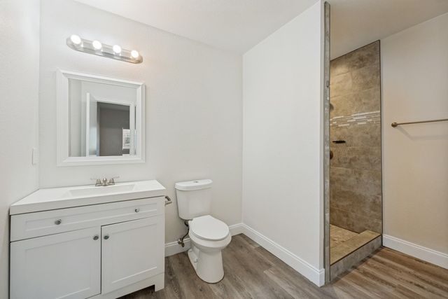 411 Hillcrest Street, Mansfield, TX 76063