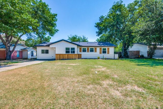 411 Hillcrest Street, Mansfield, TX 76063