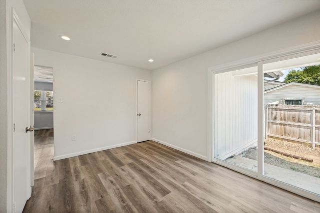 411 Hillcrest Street, Mansfield, TX 76063