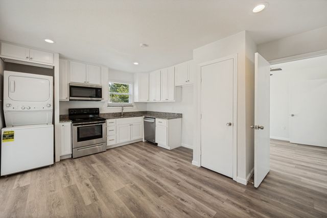 411 Hillcrest Street, Mansfield, TX 76063