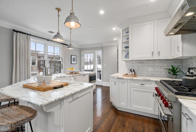 46 Mount Vernon Street 1, Cambridge, MA 02140