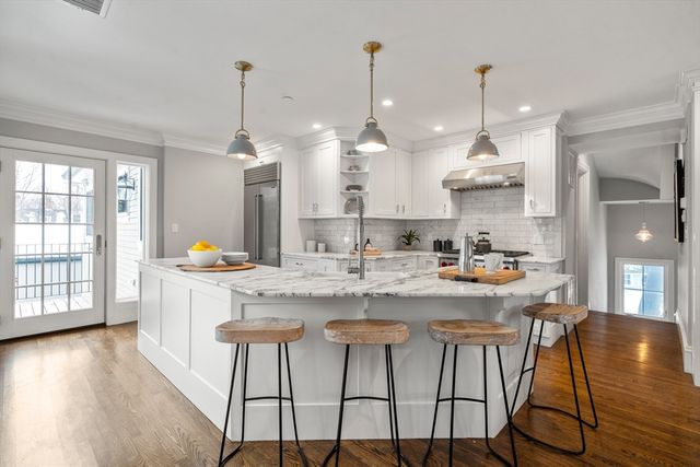 46 Mount Vernon Street 1, Cambridge, MA 02140