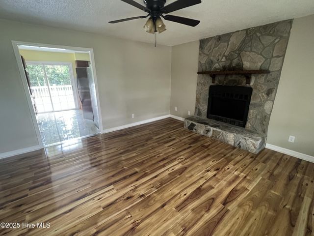 2530 Country Club Road, Jacksonville, NC 28546