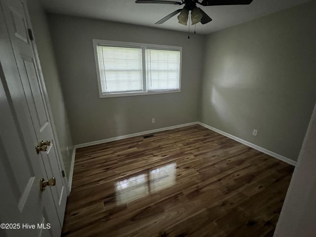 2530 Country Club Road, Jacksonville, NC 28546