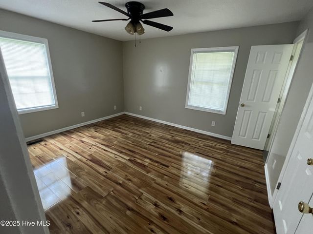 2530 Country Club Road, Jacksonville, NC 28546