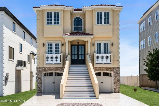 657 Bayview Drive, Toms River, NJ 08753