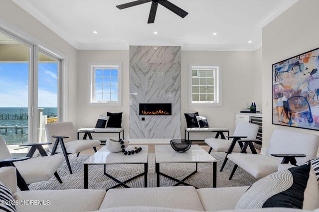 657 Bayview Drive, Toms River, NJ 08753