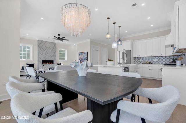 657 Bayview Drive, Toms River, NJ 08753