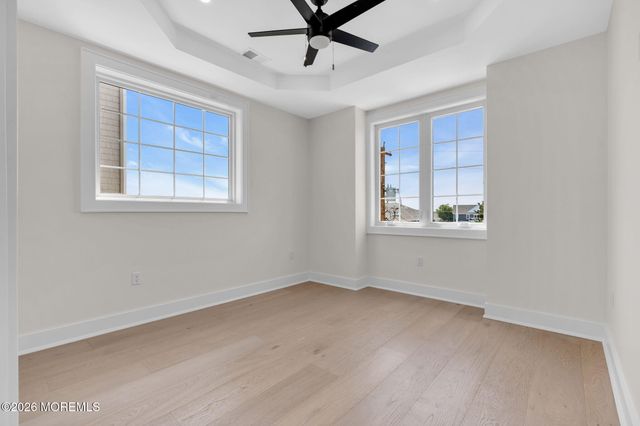 657 Bayview Drive, Toms River, NJ 08753
