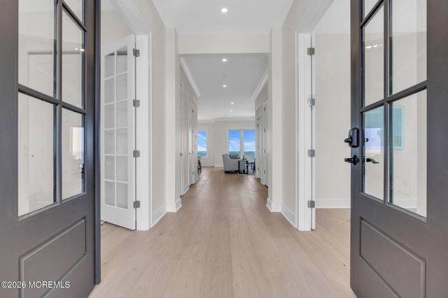 657 Bayview Drive, Toms River, NJ 08753