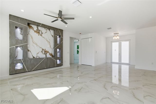 1204 NE 19th TER, Cape Coral, FL 33909