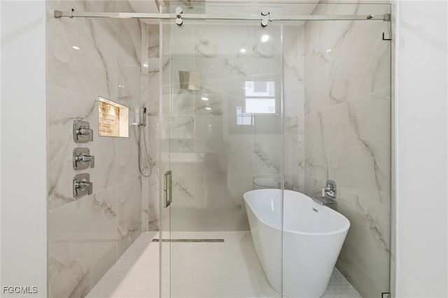 1204 NE 19th TER, Cape Coral, FL 33909