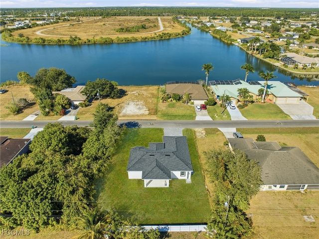 1204 NE 19th TER, Cape Coral, FL 33909