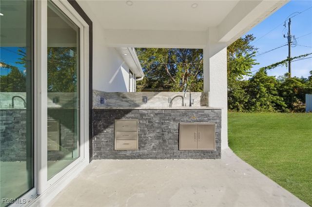 1204 NE 19th TER, Cape Coral, FL 33909