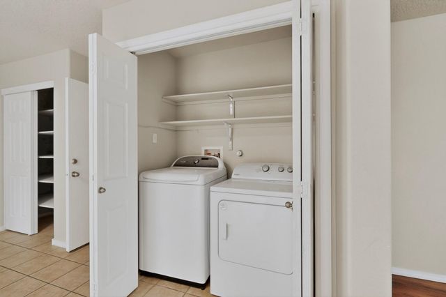 2364 Cortina Loop SE, Rio Rancho, NM 87124