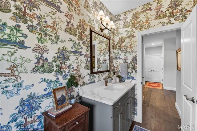 14702 Schoettler Grove Court, Chesterfield, MO 63017