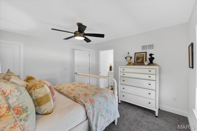 14702 Schoettler Grove Court, Chesterfield, MO 63017